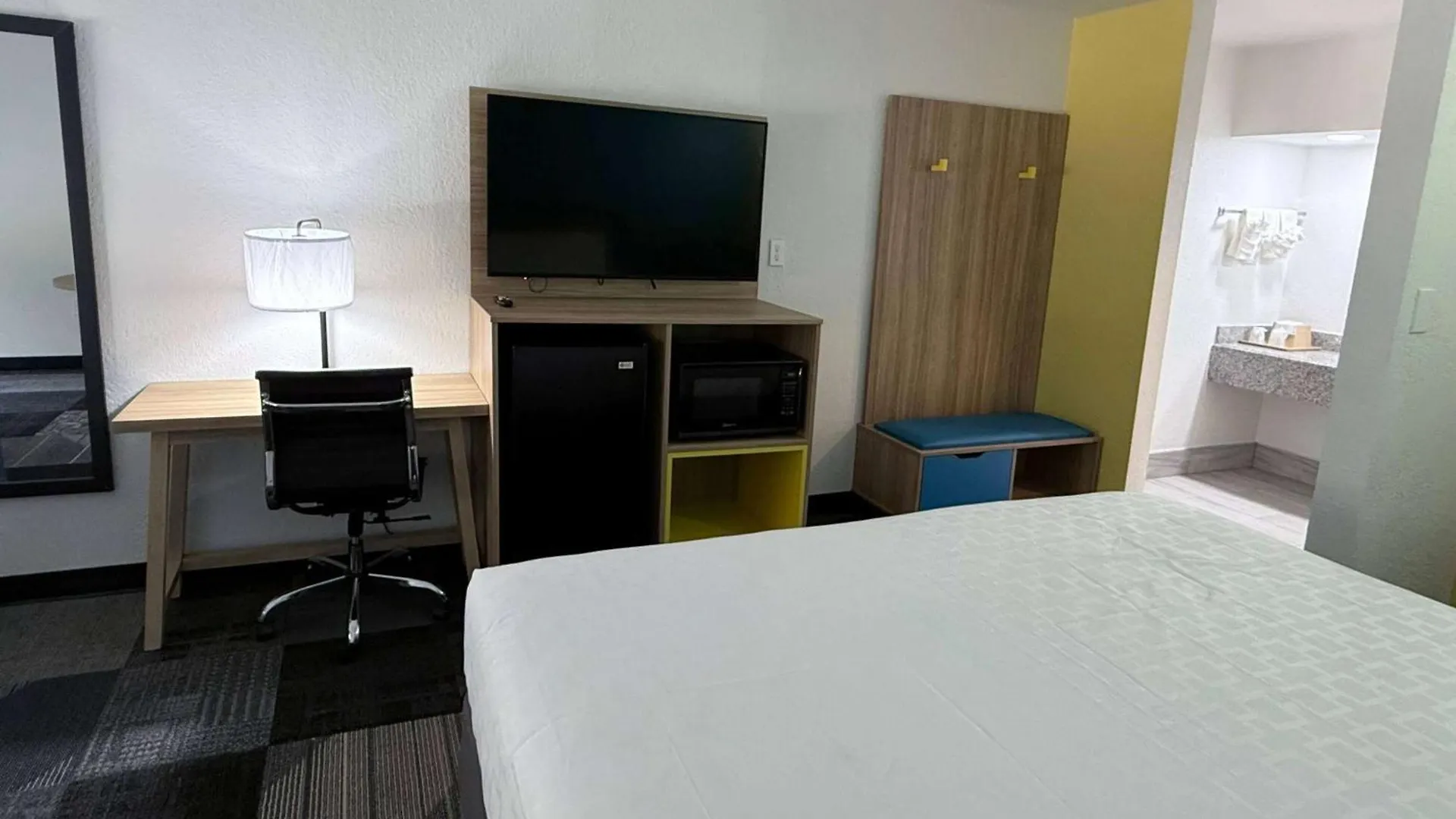 Days Inn By Wyndham Eglin Afb Niceville