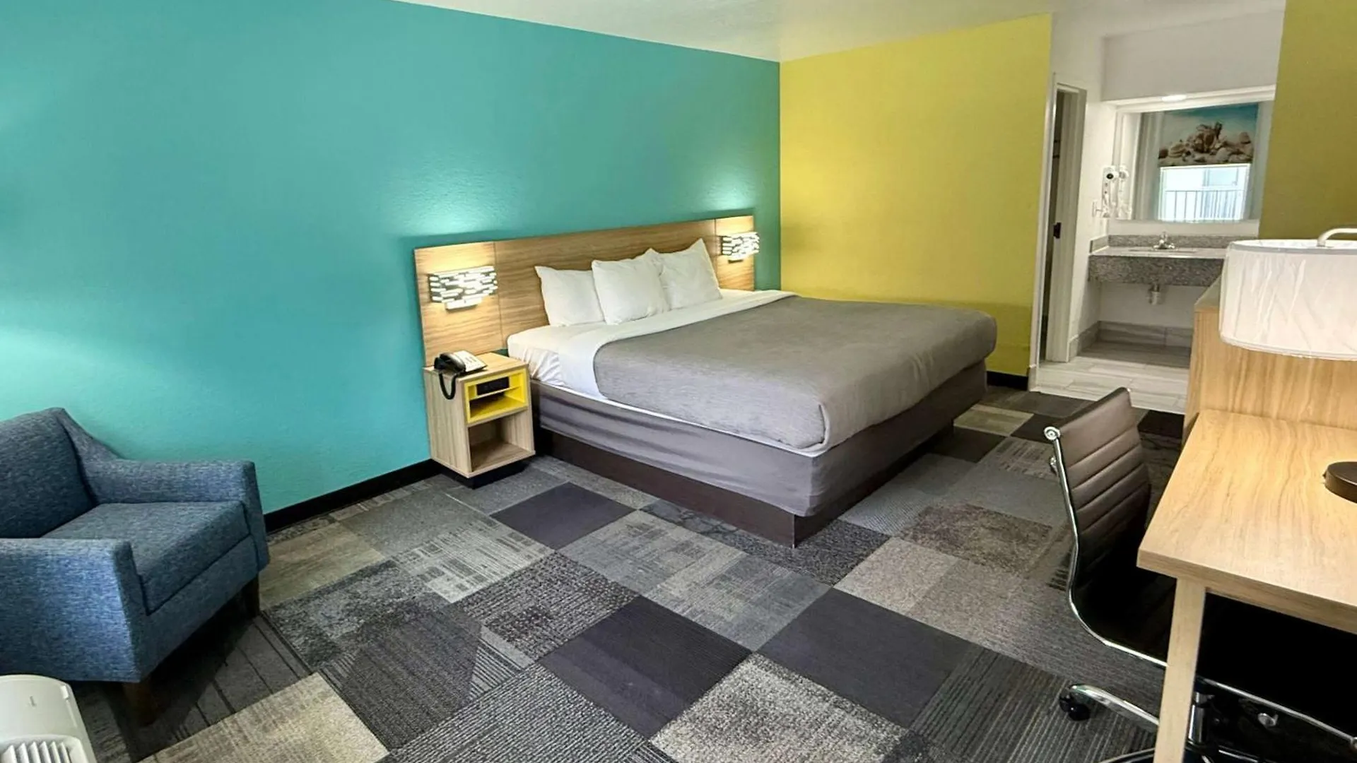 Days Inn By Wyndham Eglin Afb Niceville Hotel